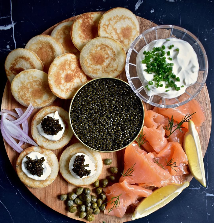 Blini - bánh kếp truyền thống trong ẩm thực Moscow