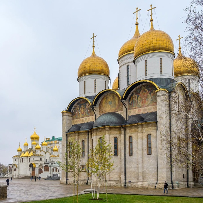 Nhà thờ Đức Mẹ Lên Trời nổi bật trong quần thể điện Kremlin. Nguồn: marfreiremorales