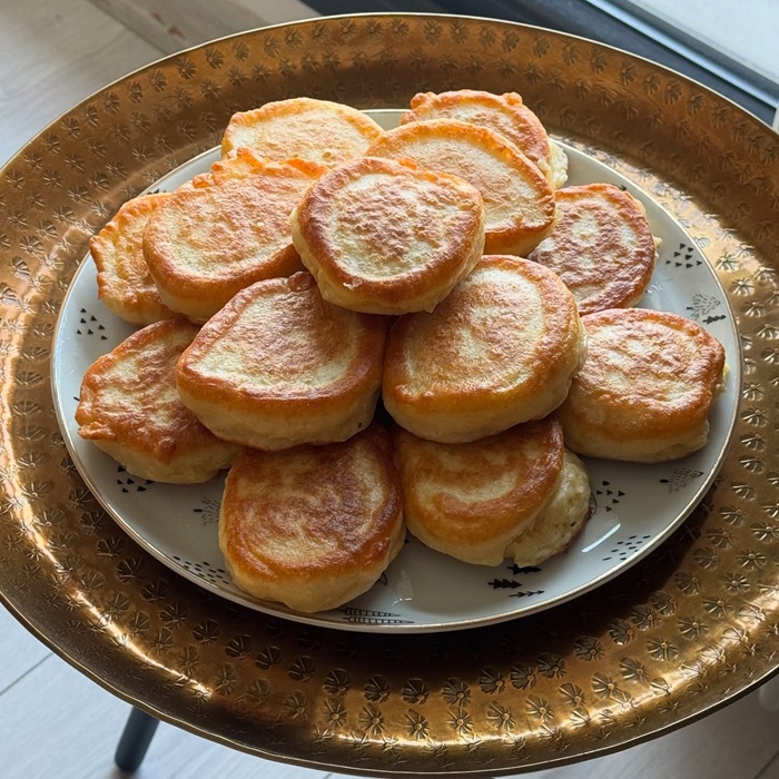 Thưởng thức những món ăn nhẹ biểu tượng của ẩm thực Nga. Nguồn: bilgescake