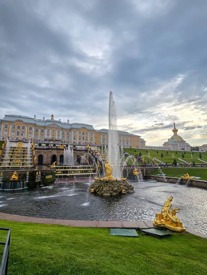 Cung điện Peterhof được khánh thành chính thức ngày 15 tháng 8. Nguồn: all_spb