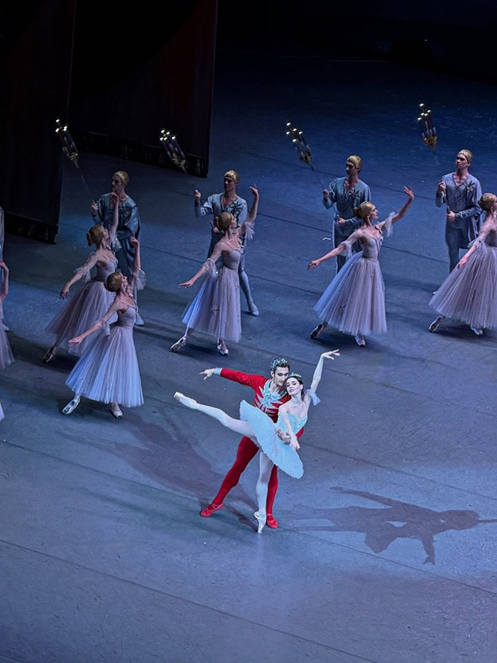 Thưởng thức các chương trình biểu diễn đặc sắc tại Nhà hát Opera. Nguồn: valeria.garmash