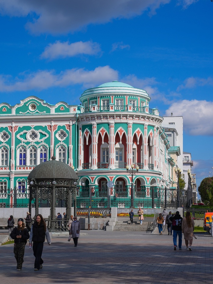 Dinh thự Sevastyanov - Tuyệt tác kiến trúc cổ kính tại thành phố Ekaterinburg. Nguồn: mariafelde và maria_felde13