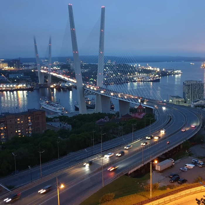 Chiêm ngưỡng vẻ đẹp hiện đại của cây cầu Zolotoy Vladivostok. Nguồn: xogeoh