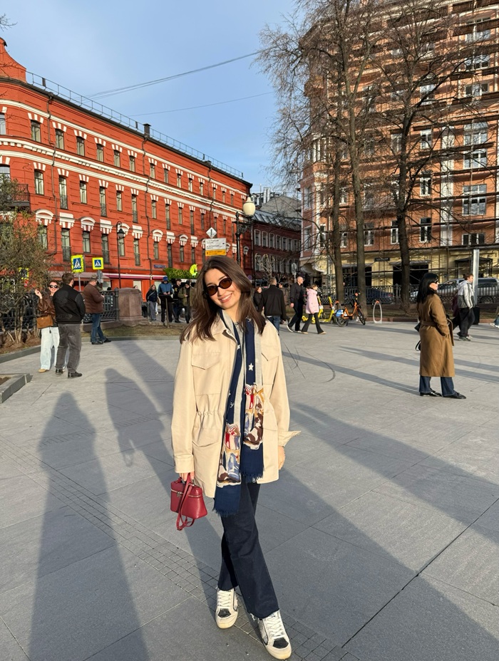 Trải nghiệm đi dạo quanh các quảng trường lịch sử Moscow xuân ấm. Nguồn: justt.allina